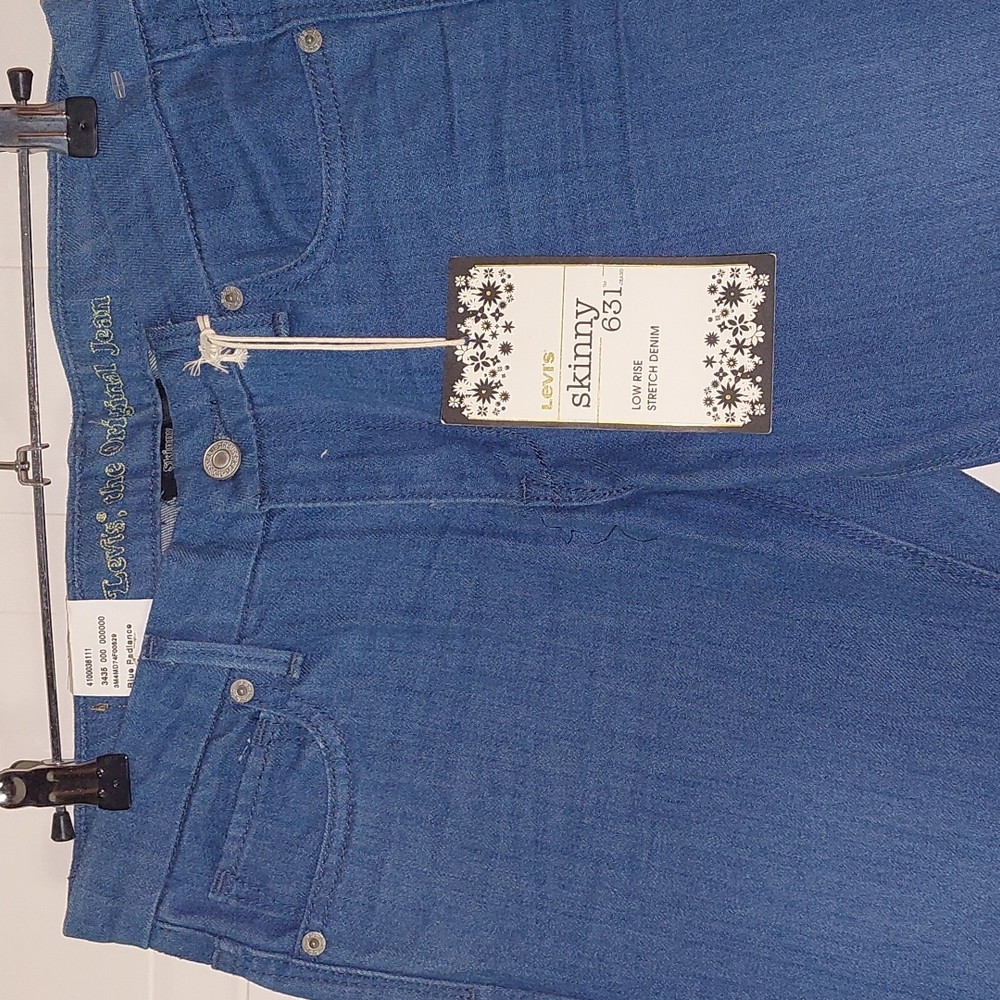 Levi's low rise skinny jeans